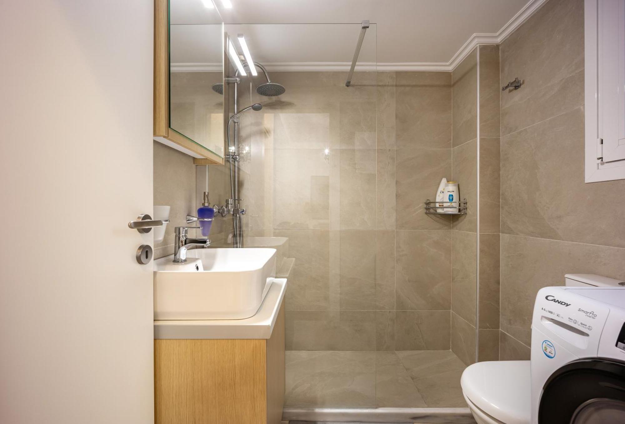 Zen Elegant Apartment In The Center Of أثينا المظهر الخارجي الصورة
