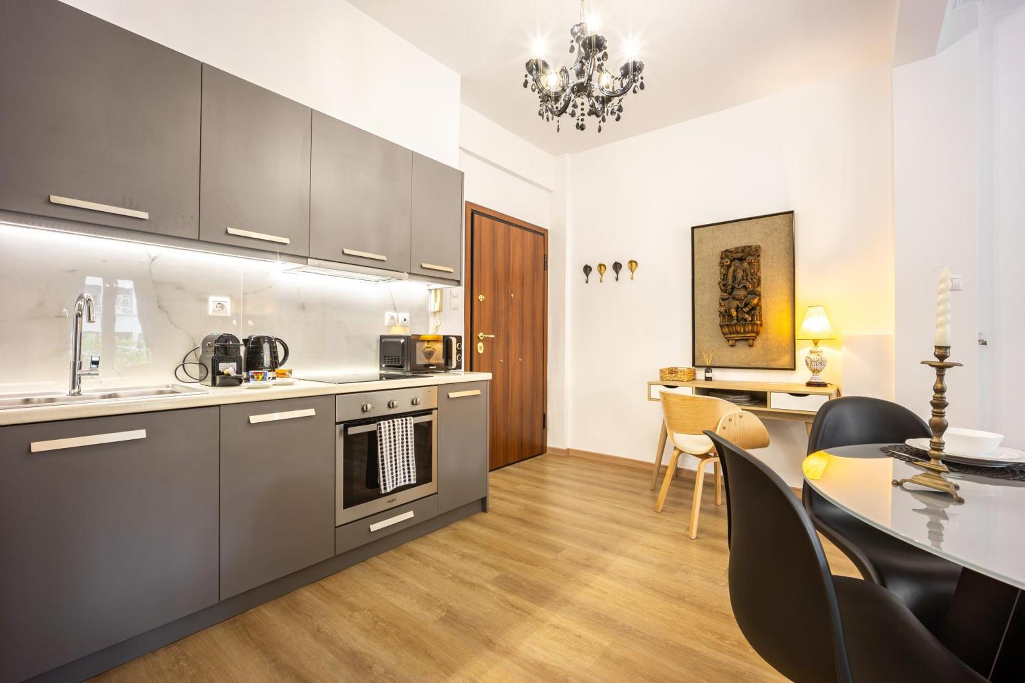 Zen Elegant Apartment In The Center Of أثينا المظهر الخارجي الصورة